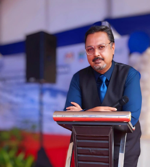 Navin Nair – Expert in Communication